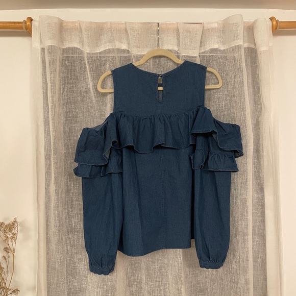 Cold Shoulder Ruffled Denim Boho Top - Picture 4 of 4